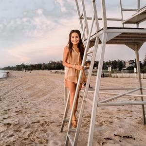 Meet your Posher, Nellie